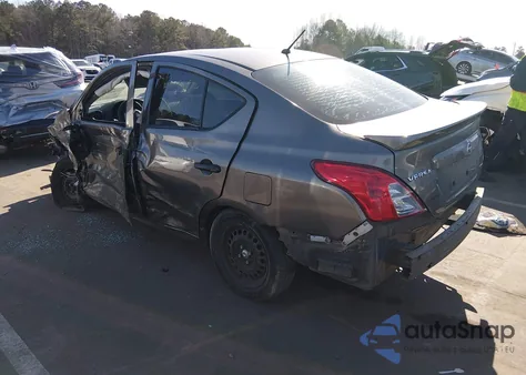2017 Nissan Versa 1.6 S+ z USA, uszkodzony, nr VIN 3N1CN7AP7HL843214